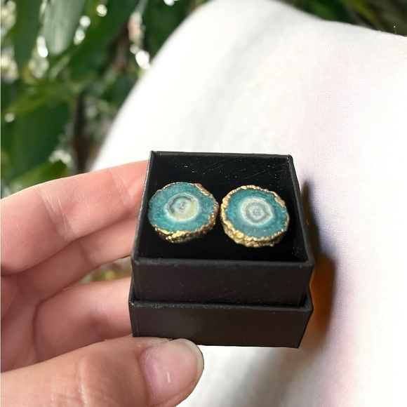 Turquoise Solar Quartz Cufflinks - Picture 3 of 5